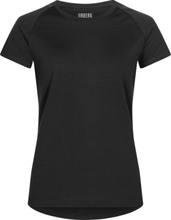 Urberg Urberg Women's Lyngen Merino T-Shirt 2.0 Black beauty T-shirts L