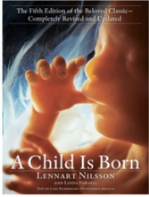 A Child Is Born (häftad, eng)