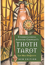 Understanding aleister crowleys thoth tarot (häftad, eng)