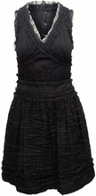 Black Chanel høst 2005 strukturert ermeløs kjole pre-eide