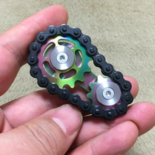 Musta ketju gyro sormenpää gyro EDC metallinen lelulaitteiden ketjupyörä, väri: värikäs