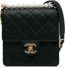 Pre-owned Chanel Small Chic Pearls Flap Black