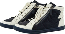 Chanel NavyBlue/White Suede og skinn CC Dobbelt zip Accent High Top Sneakers