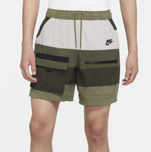 Nike Sportswear Men's Woven Shorts - Green