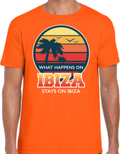 Ibiza zomer t-shirt / shirt What happens in Ibiza stays in Ibiza oranje voor heren