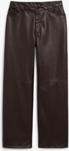 Mid waist straight leg faux leather trousers - Brown