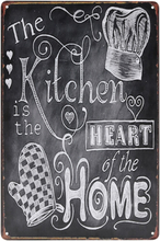 Emaljeskilt The Kitchen is the Heart of the Home