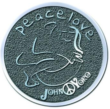 John Lennon: Pin Badge/Peace & Love
