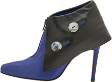 Manolo Blahnik Blue/Black Leather Pissed Toe Zipper Ankel Length Boots