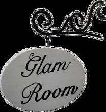 Skylt "Glam Room"