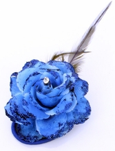 Blauwe verkleed/deco bloem op speld
