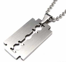 Halsband "Razor Blade" i rostfritt stål -Unisex