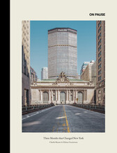 On pause : three months that changed New York (bok, halvklotband, eng)