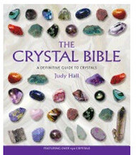 The Crystal Bible: A Definitive Guide To Crystals (häftad, eng)