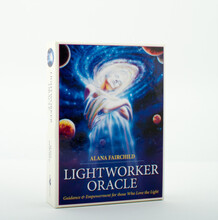 Lightworker Oracle : Guidance & Empowerment for those Who Love the Light