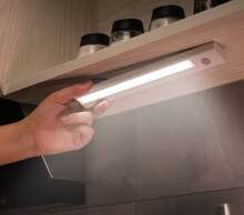 INF LED-lampa ljuslist med rörelsesensor Vit
