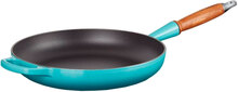 Le Creuset - Signature stekepanne med trehåndtak 28 cm caribbean