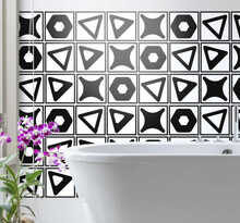 Tegelsticker badkamer met zwart wit patroon