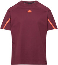 Designed 4 Gameday T-Shirt T-shirts Short-sleeved Rød Adidas Sportswear*Betinget Tilbud