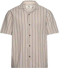 Akleon S/S Structure Shirt Tops Shirts Short-sleeved Beige Anerkjendt