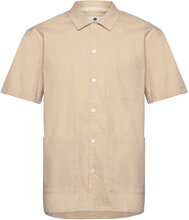 Akkurt S/S Pocket Shirt Tops Shirts Short-sleeved Beige Anerkjendt