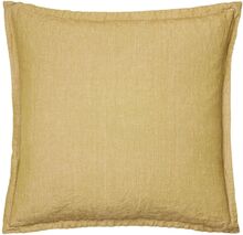 Linn Cushion Cover Home Textiles Cushions & Blankets Cushion Covers Yellow Broste Copenhagen