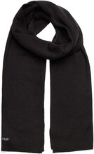 Essential Knit Scarf 30X180 Accessories Scarves Winter Scarves Svart Calvin Klein*Betinget Tilbud