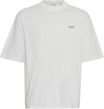 Cftue Relaxed Fit Tee With Chest Pr Tops T-Kortærmet Skjorte Cream Casual Friday