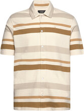 Calton Striped Structured Shirt S/S Tops Shirts Short-sleeved Cream Clean Cut Copenhagen