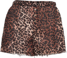 Sunday Shorts Brown Love Stories