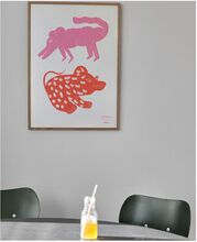 Two Creatures, Pink / Red - 50X70 Home Kids Decor Posters & Frames Posters Abstract Posters Multi/mønstret MADO*Betinget Tilbud
