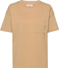 Dusk T-Shirt T-shirts & Tops Short-sleeved Beige Makia*Betinget Tilbud