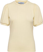 Johanna T-Shirt T-shirts & Tops Short-sleeved Gul Minus*Betinget Tilbud