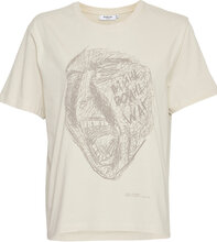 Mschthe War Logan Print Tee Tops T-shirts & Tops Short-sleeved White MSCH Copenhagen