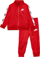 Nkn Nsw Nike Tricot Set / Nkn Nsw Nike Tricot Set Sets Tracksuits Rød Nike*Betinget Tilbud