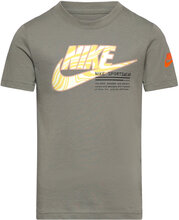 Nkb Futura Micro Text Tee / Nkb Futura Micro Text Tee Sport T-Kortærmet Skjorte Green Nike