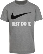 Nkb Swoosh Jdi Ss Tee / Nkb Swoosh Jdi Ss Tee T-shirts Short-sleeved Grå Nike*Betinget Tilbud