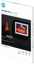 HP Premium Plus Photo Paper - Halvblank - A4 (210 x 297 mm) - 300 g/m² - 20 ark fotopapir - for Officejet 52XX, 6000, 6000 E609, 68XX, 7000 E809, 80XX Photosmart B110, Wireless B110