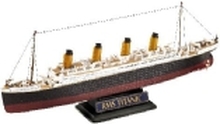 Titanic Gift Set 1:700 &amp 1:1200 Scale Level 4 Revell Model Kit