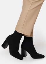 Bianco Ellie Knit Boot Black 4 39
