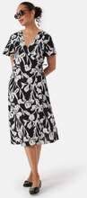 VILA Lovie S/S Wrap Midi Dress Black/Patterned 34