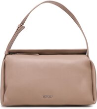Handväska Calvin Klein Elevated Soft Shoulder Bag Sm K60K610756 Beige