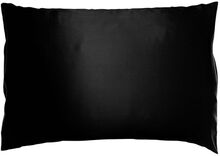 Soft Cloud Mulberry Silk Pillowcase Black 50x60 cm.