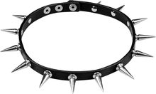 Skinnimiterad Choker med Nitar