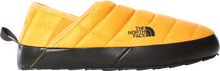 The North Face The North Face Men's ThermoBall Traction Mule V Summit Gold/TNF Black Øvrige sko 40.5