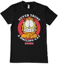 Garfield - Never Trust A Smiling Cat T-Shirt, T-Shirt