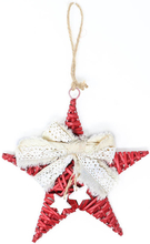 Rød Stjerne med Bånd og Hvite Stjerner - 25 cm Juledekorasjon