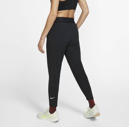 Nike Essential Women's 7/8 Running Trousers - Black