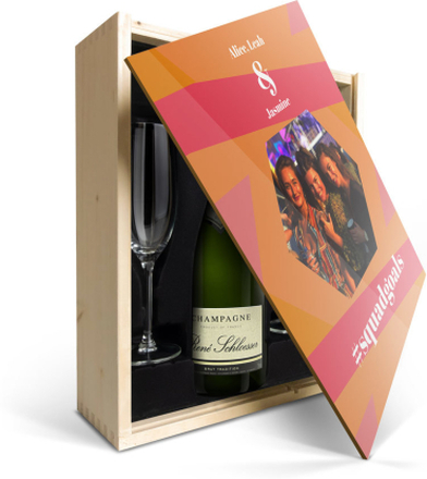 Confezione personalizzata di champagne con bicchieri - René Schloesser (750ml)