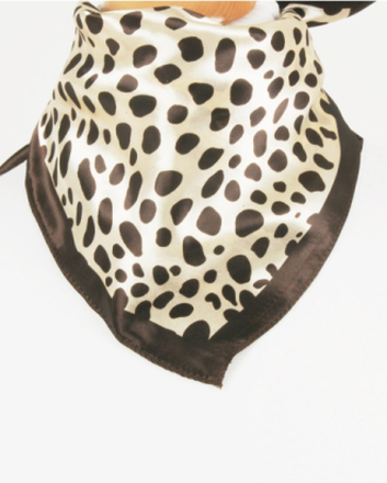 Ivoorkleurige halsdoek met bruin luipaard motief